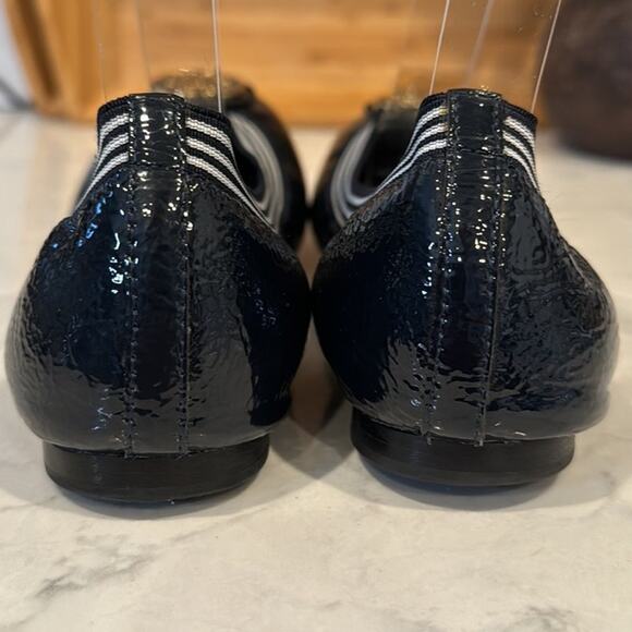 Tory Burch Navy Blue Patent Leather Croline Scrunch Ballet Flats  size 6.5 - Picture 6 of 8